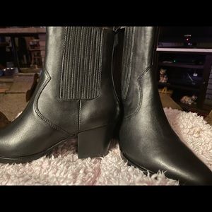 Abercrombie and Fitch ladies ankle boot size 7